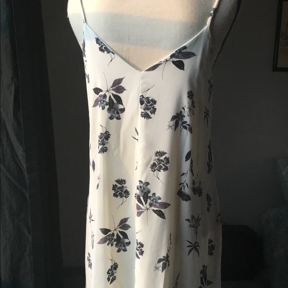 Ivory floral lined dress - Picture 4 of 5
